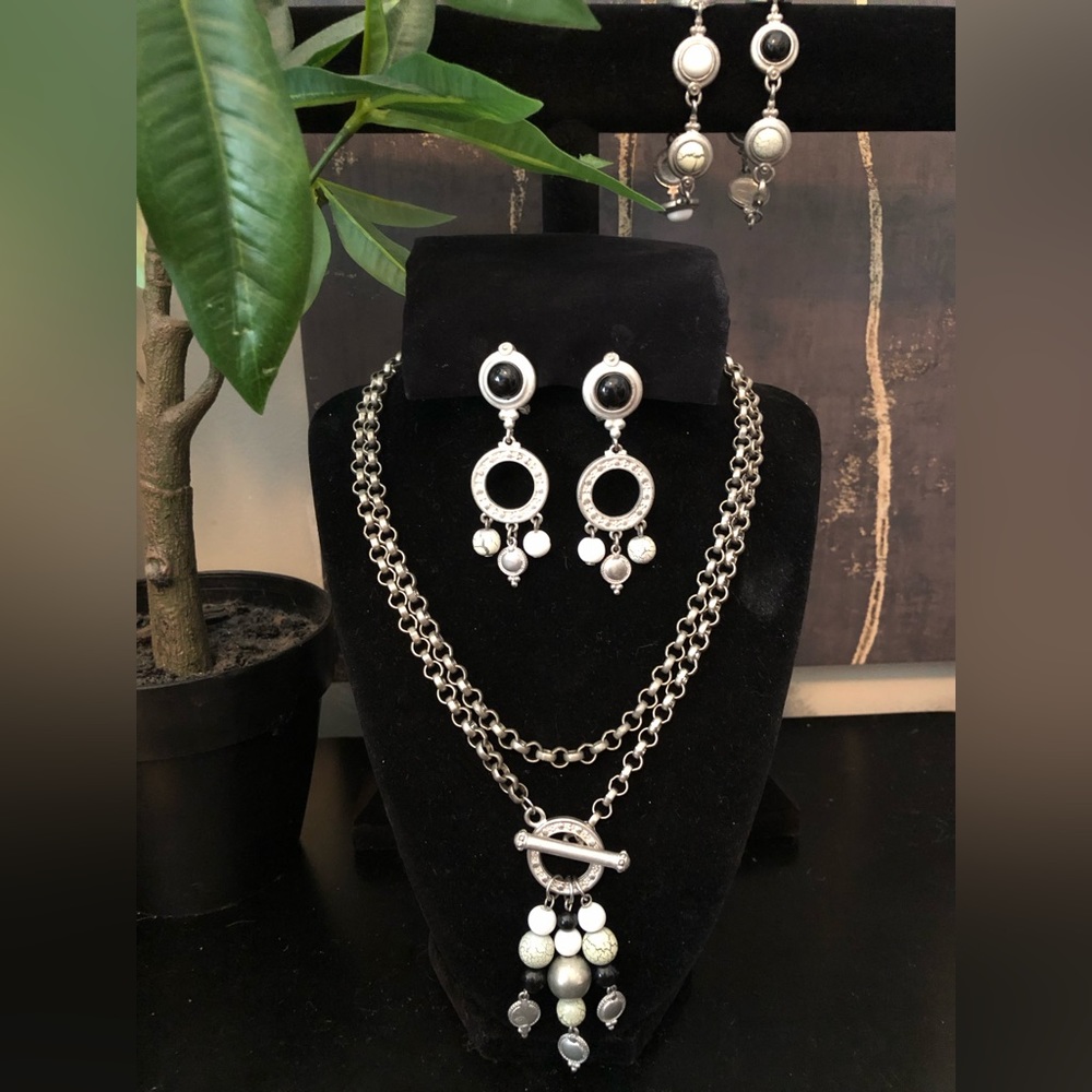 Vintage Premier Silver Toned & Beads Necklace, 2 Bracelets & Matching Earrings